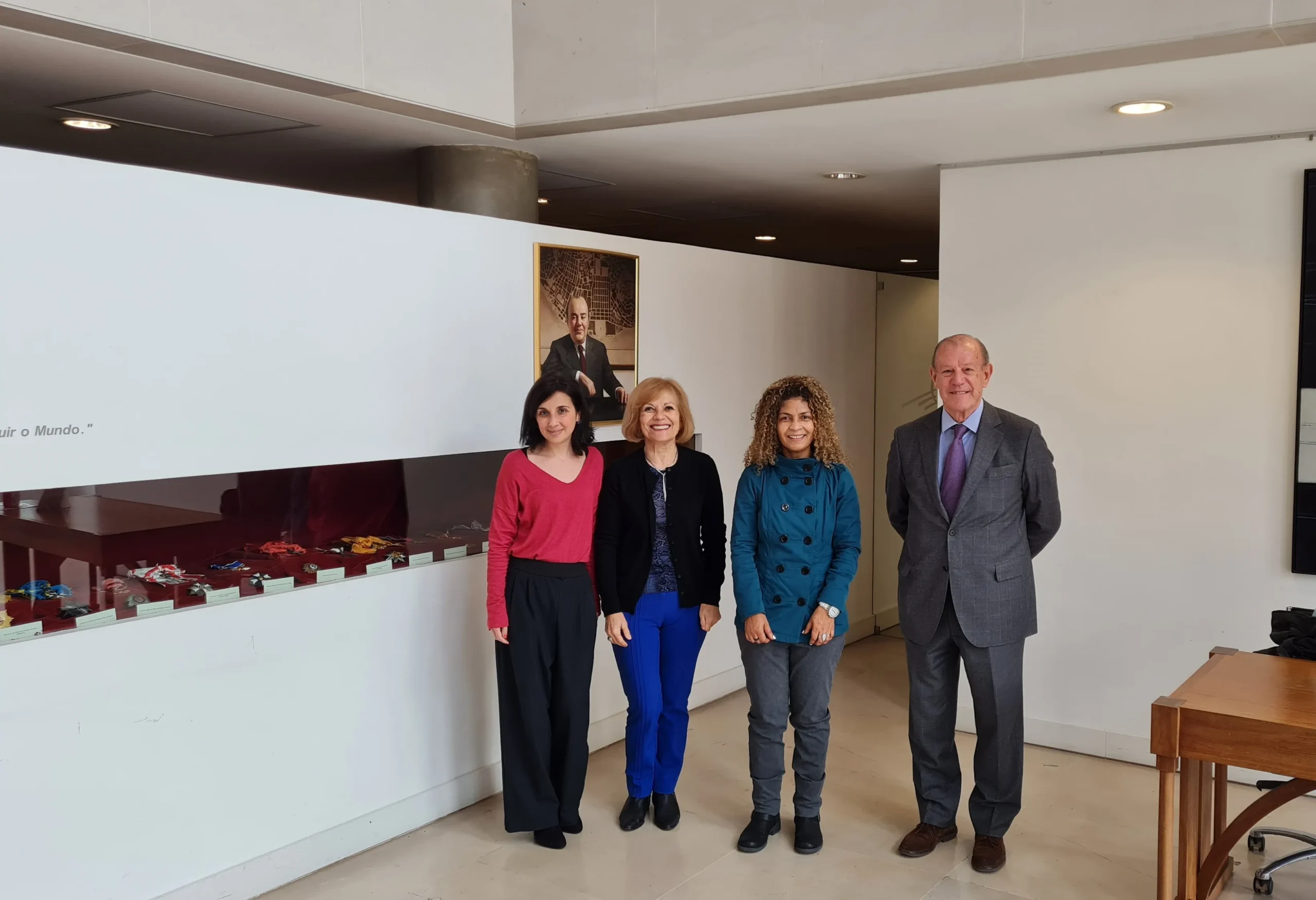 Visita de Celina Lizardo, primeira estudante licenciada pelo “Colégio Universitário da Cooperação – Nuno Krus Abecasis”